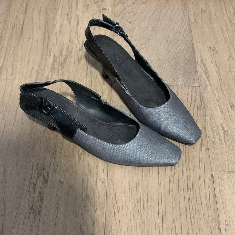 AEROSOLES Charcoal Gray Slingback Kitten Heels Size 8 - Picture 2 of 8